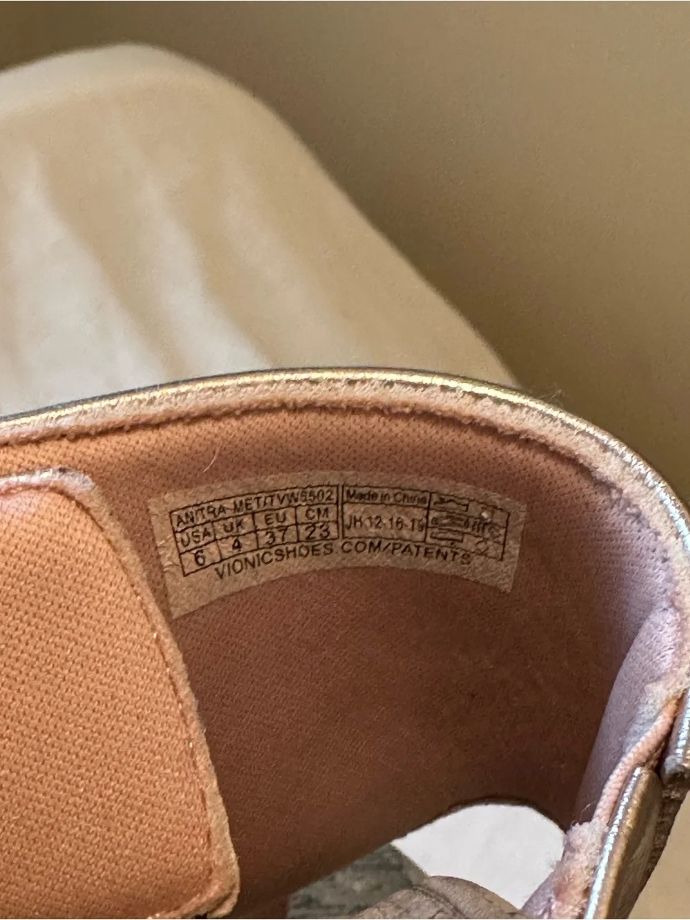 Vionic Anitra Rose Gold Metallic Platform Wedge Thong Cork Sandals US 6 Orthotic